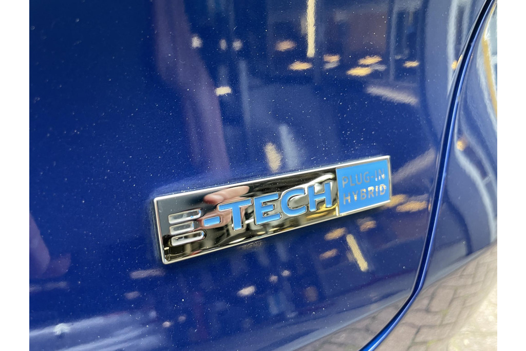 38458294-6.jpg