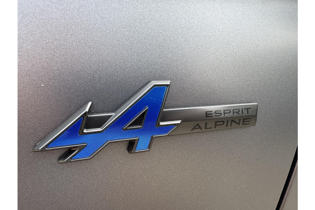 46883963-9.jpg